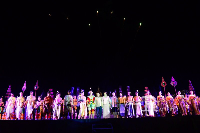 20151125-Loy Kratong_91.JPG